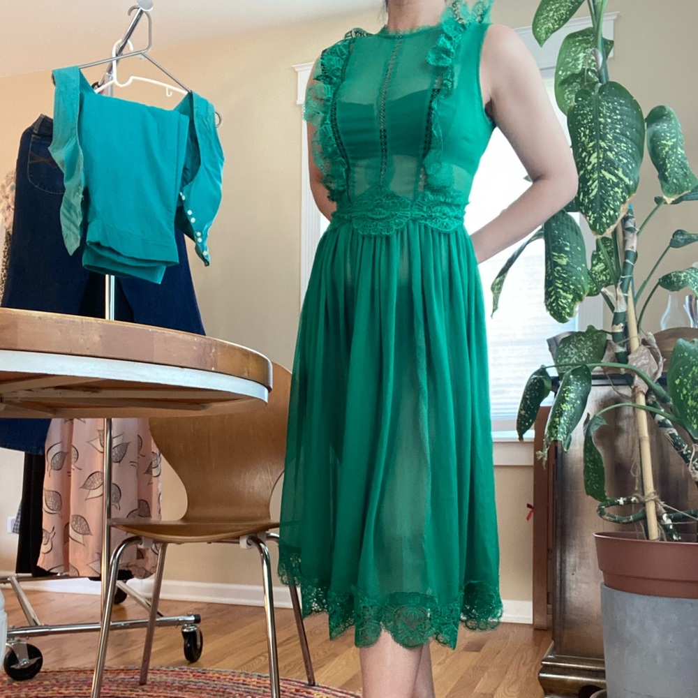 Elegant Green Lace Ted Baker Dress Size 0 - Picture 1 of 8
